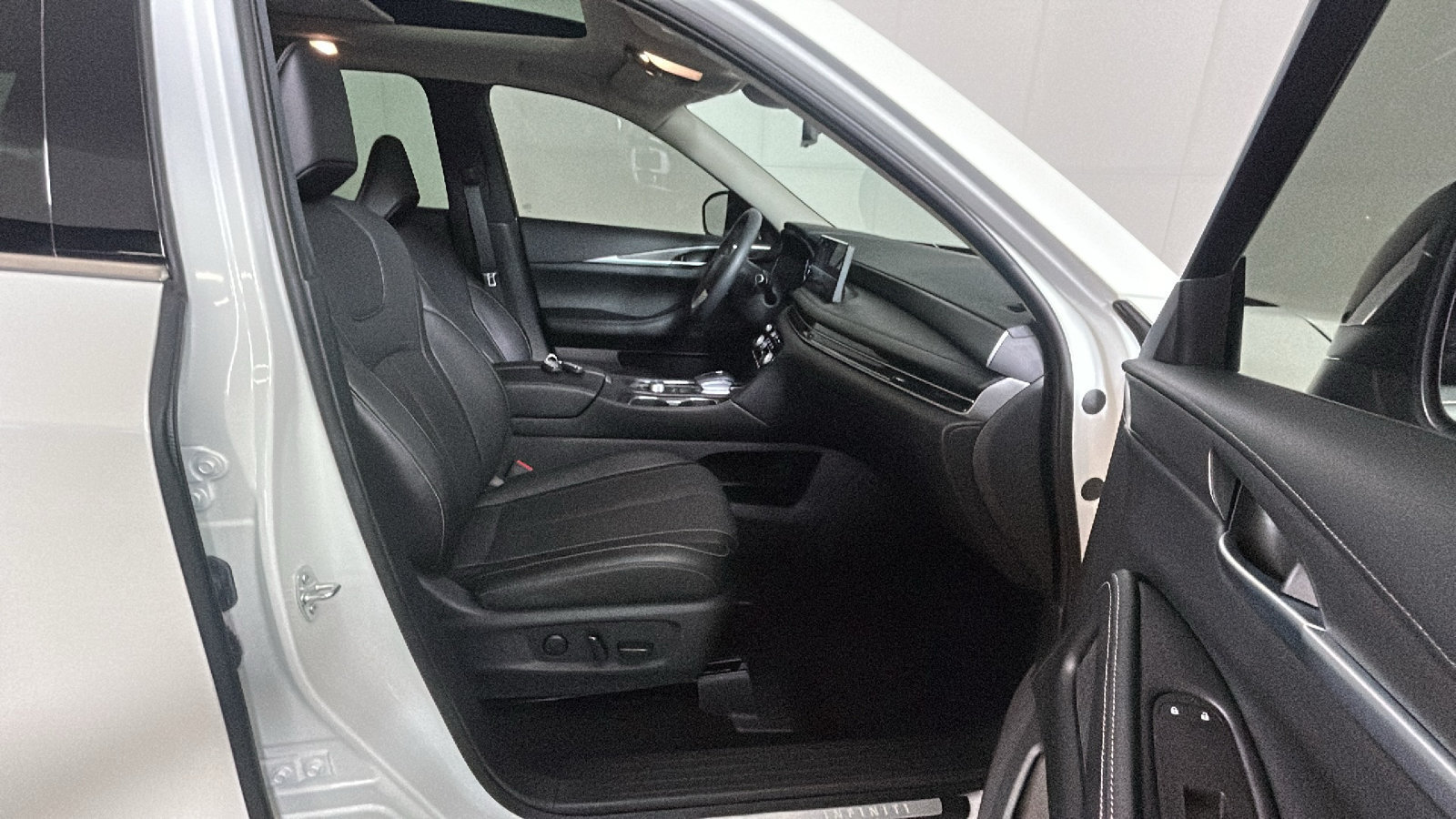 Used 2024 INFINITI QX60 Luxe AWD/4WD image 33