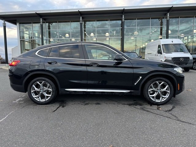 Used 2024 BMW X4 xDrive30i image 8