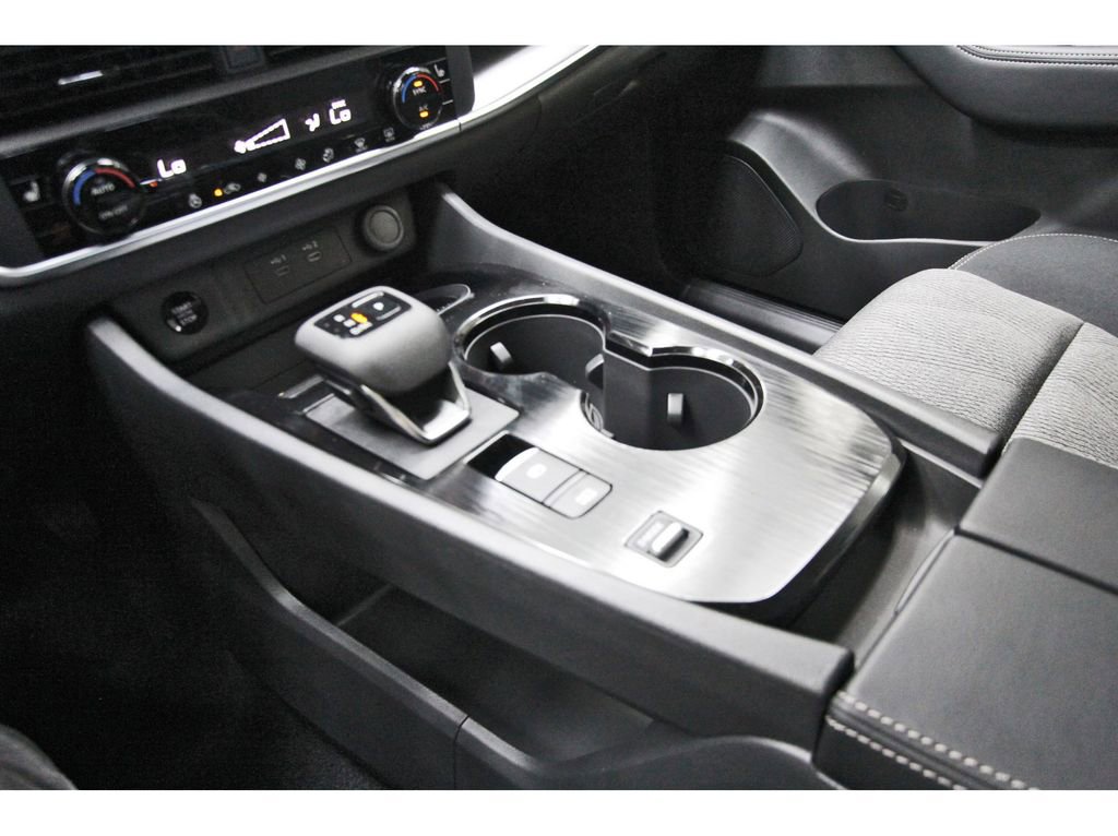 New 2026 Nissan Rogue SV w/ Cold Weather Package FWD image 24