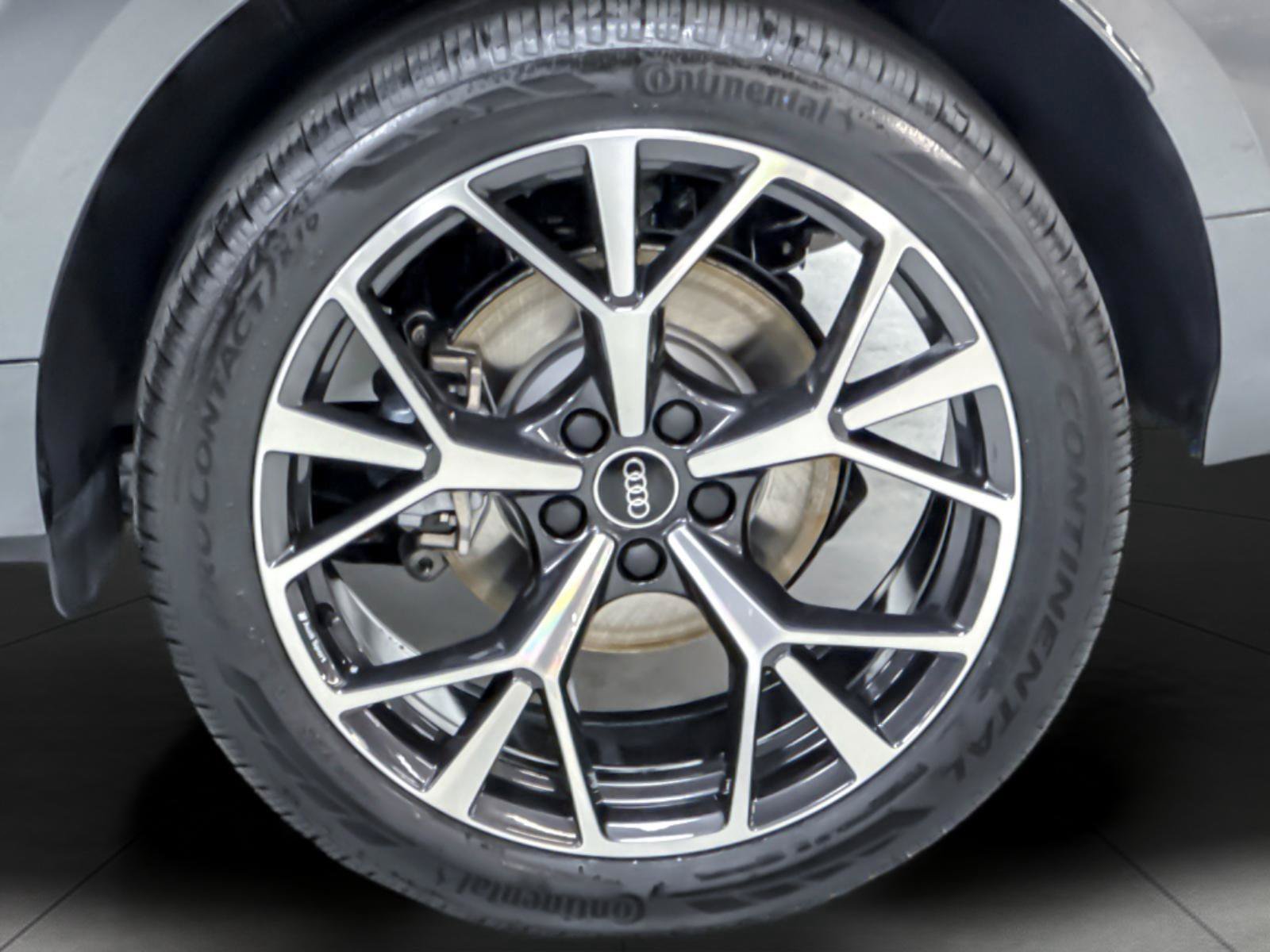 New 2026 Audi Q3 quattro 2.0T AWD/4WD image 25