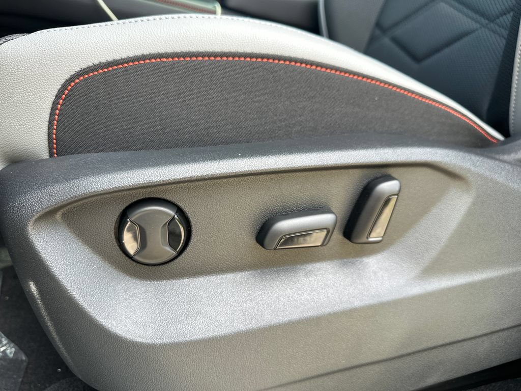 New 2026 Volkswagen Atlas Peak Edition AWD/4WD image 9