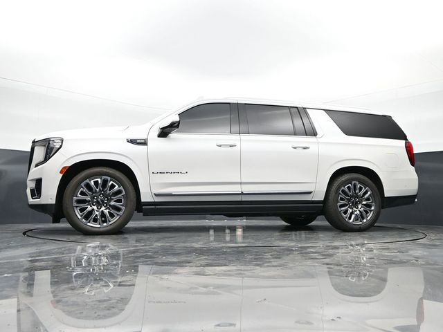 Used 2023 GMC Yukon XL Denali Ultimate image 43
