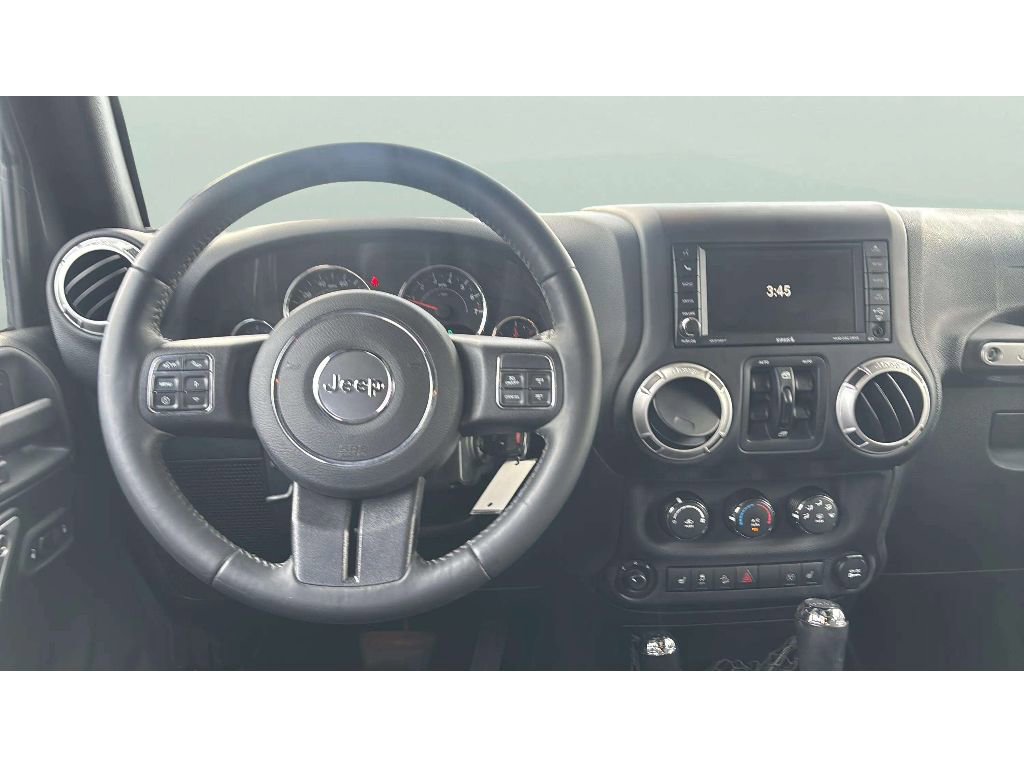 Used 2017 Jeep Wrangler Unlimited Sahara w/ Max Tow Package AWD/4WD image 12