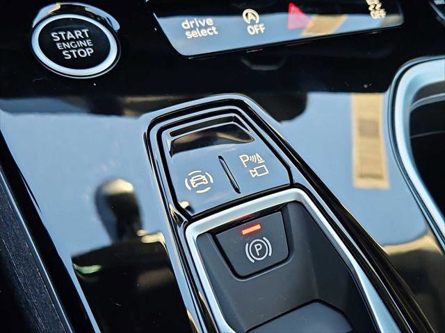New 2026 Audi A6 Premium Plus AWD/4WD image 11
