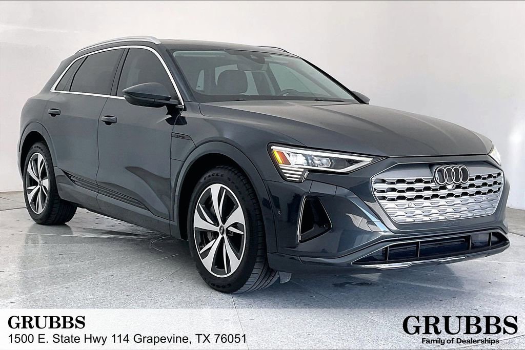 Used 2024 Audi Q8 e-tron Premium Plus w/ Premium Plus Package image 1