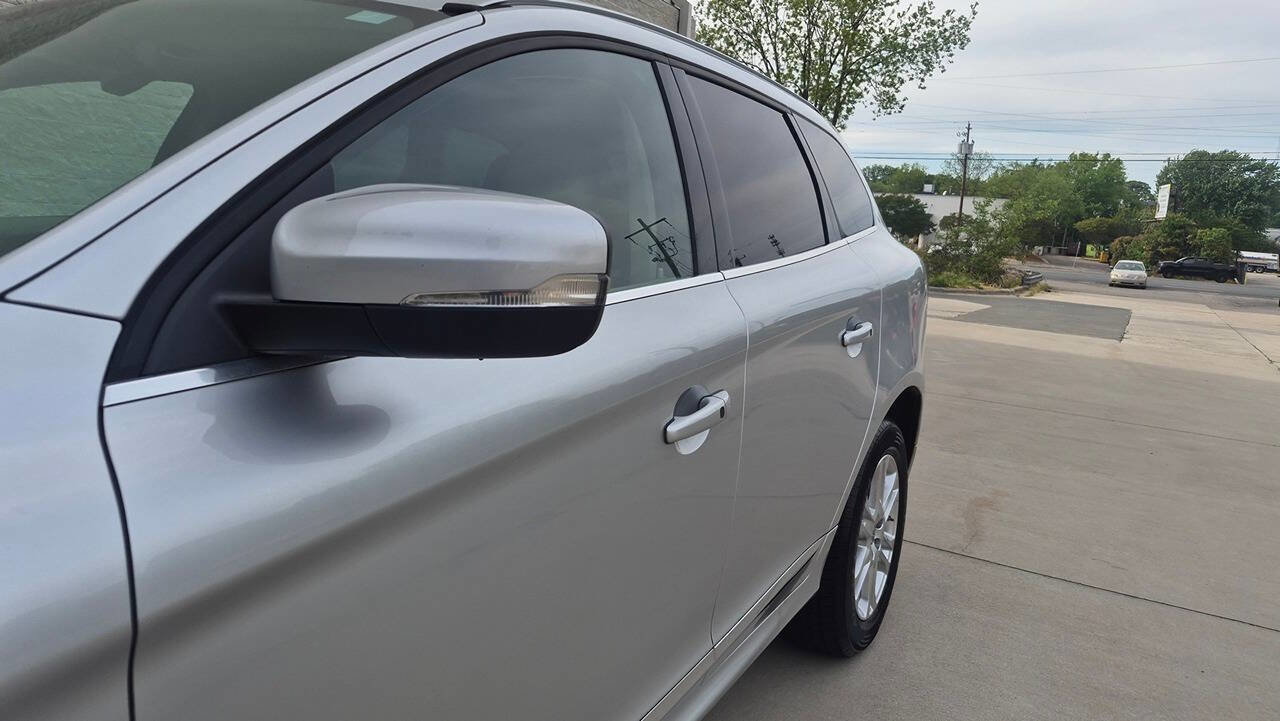 Used 2015 Volvo XC60 T5 Platinum FWD image 16