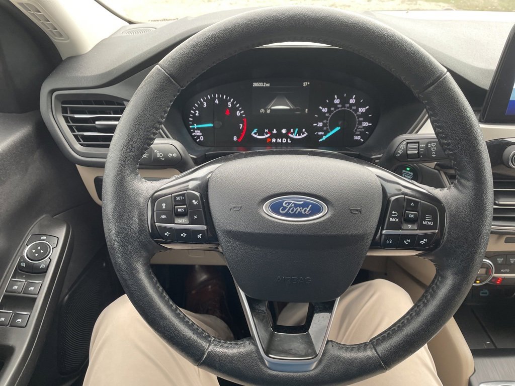 Used 2021 Ford Escape SEL image 15