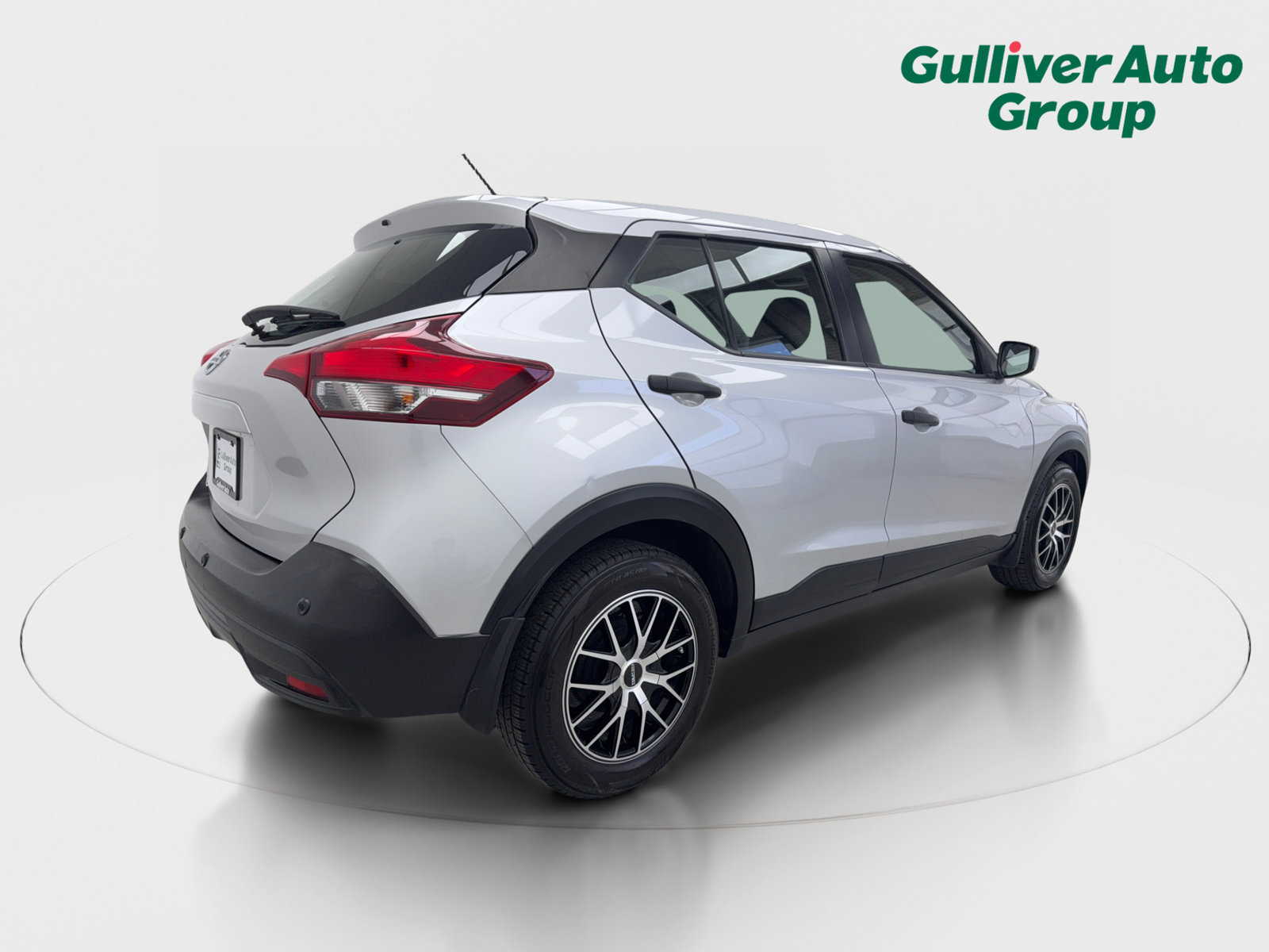 Used 2020 Nissan Kicks S FWD image 9