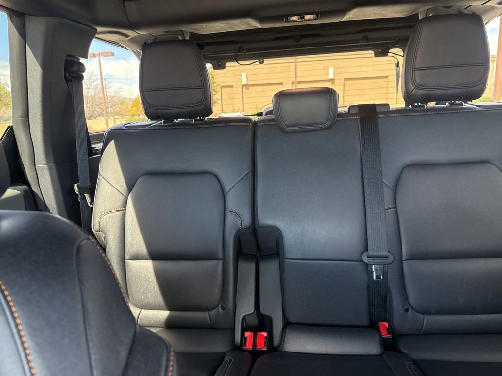 Used 2023 Ford Bronco Badlands image 15