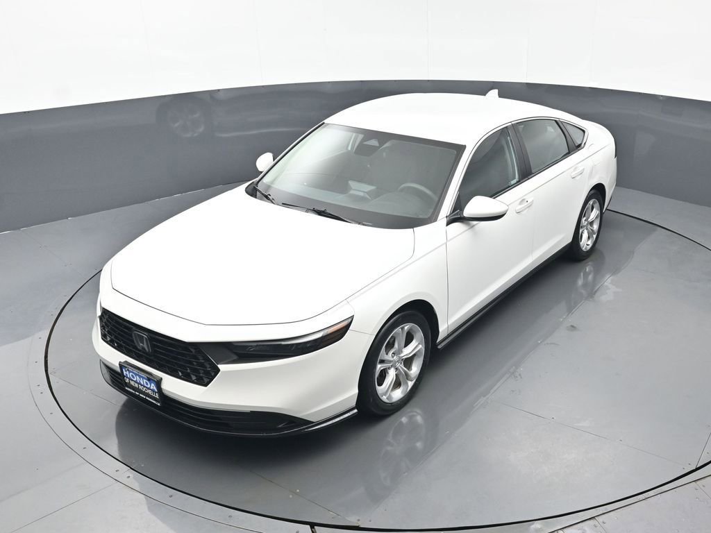 Used 2023 Honda Accord LX image 34