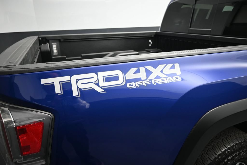 Used 2023 Toyota Tacoma TRD Off-Road w/ Black Out Package (TMS) AWD/4WD image 2