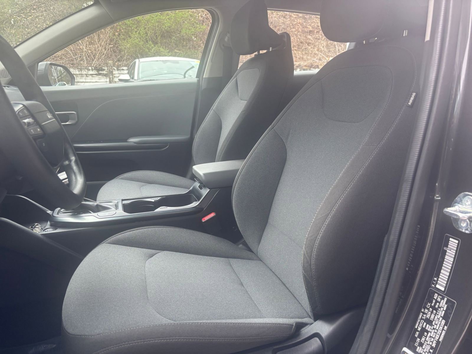 Used 2025 Kia K4 LXS image 36