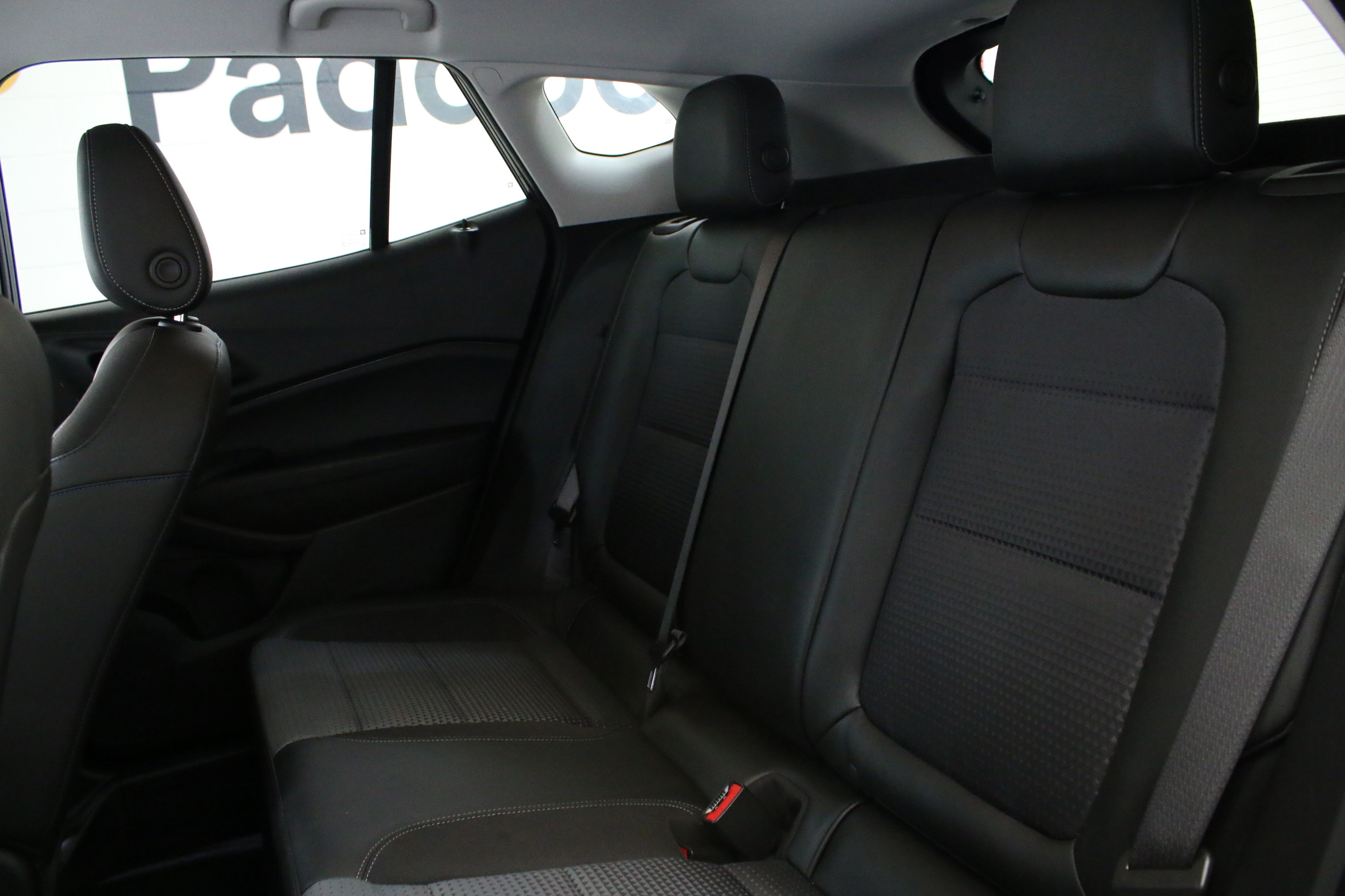 Used 2024 Chevrolet Trax LT w/ Driver Confidence Package FWD image 24