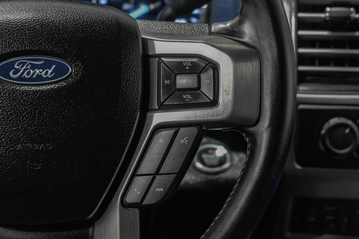 Used 2019 Ford F450 Platinum w/ Platinum Ultimate Package AWD/4WD image 17