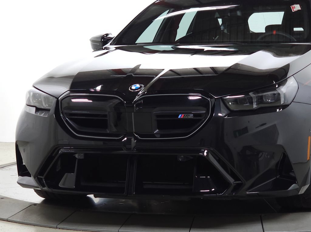 Used 2026 BMW M5 Touring AWD/4WD image 3