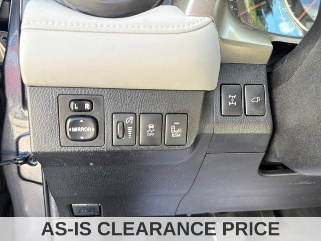 Used 2013 Toyota RAV4 Limited AWD/4WD image 25