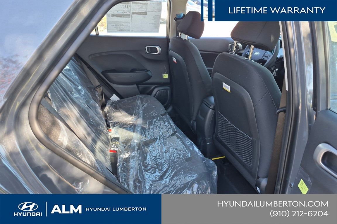New 2026 Hyundai Venue SE FWD image 17