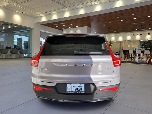 New 2026 Volvo XC40 B4 Plus w/ Climate Package FWD image 9