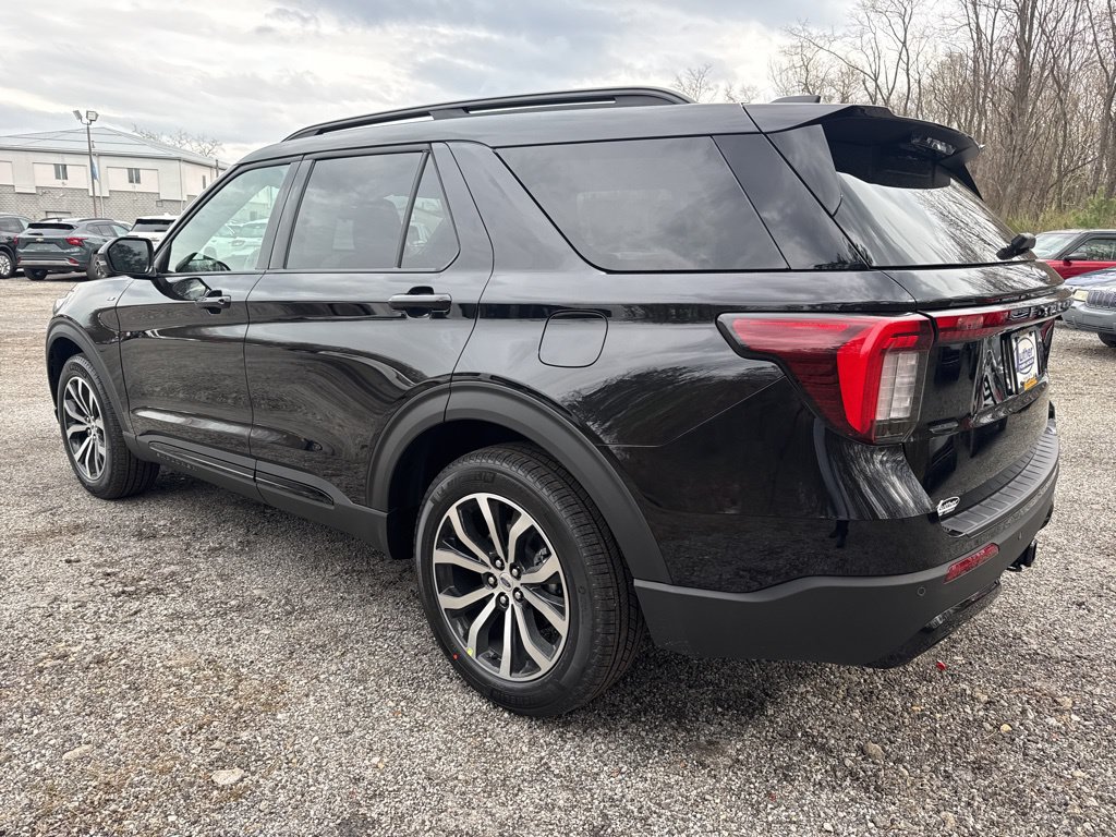 New 2026 Ford Explorer ST-Line AWD/4WD image 6
