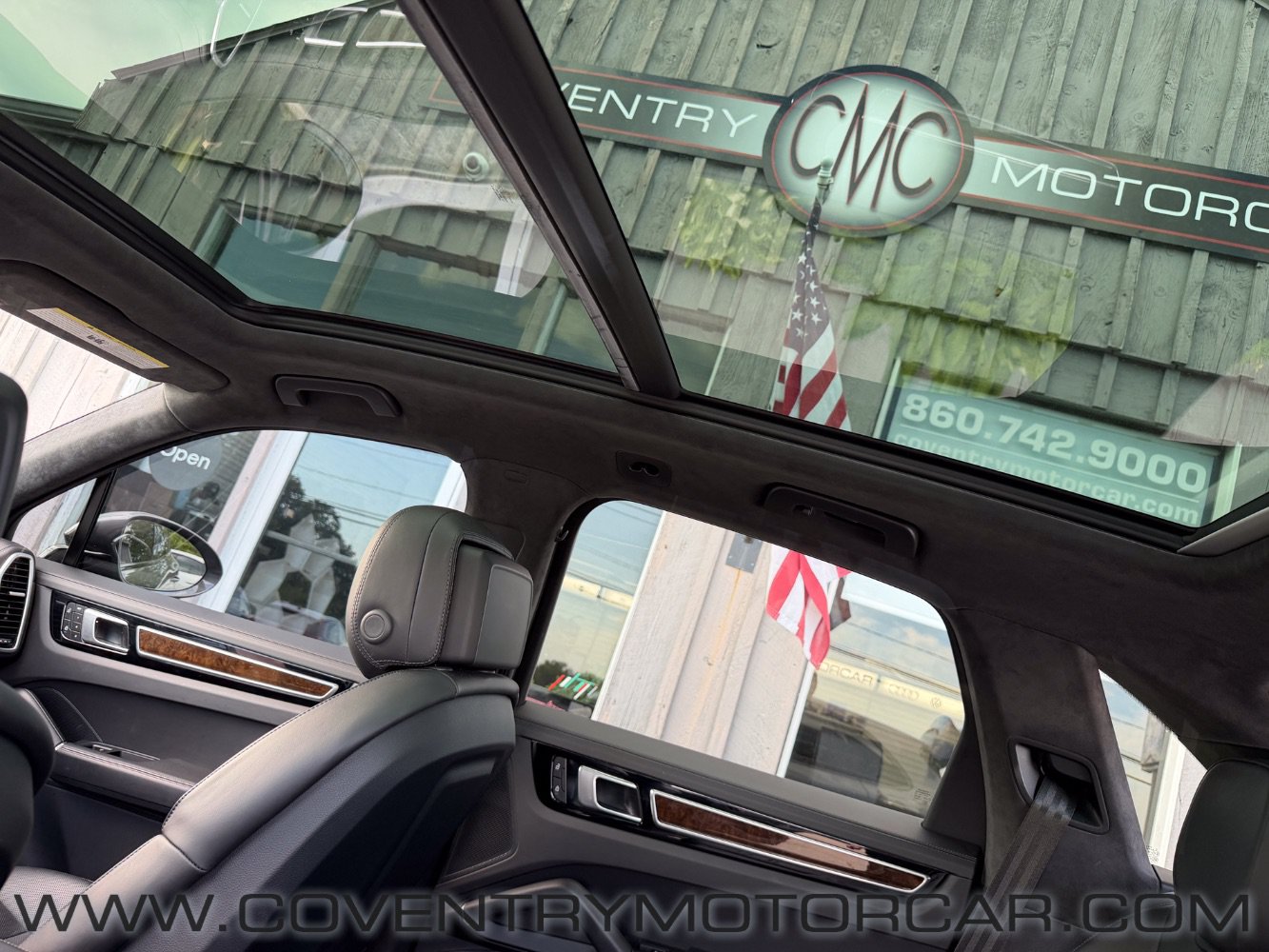 Used 2022 Porsche Cayenne GTS AWD/4WD image 12