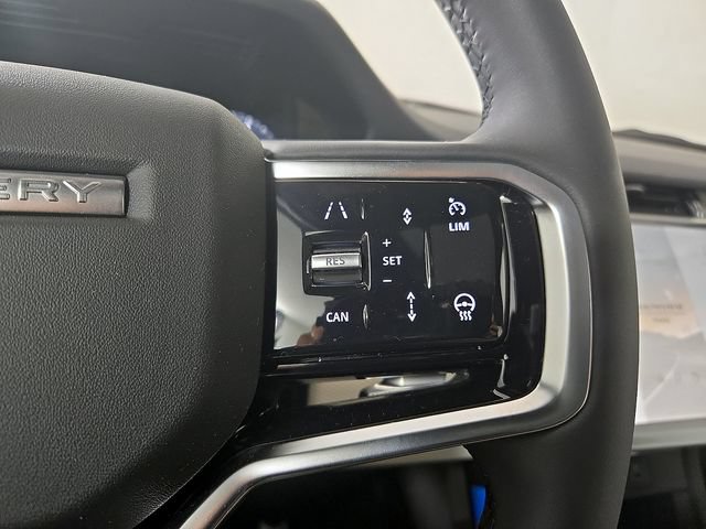 New 2026 Land Rover Discovery Sport Landmark AWD/4WD image 17