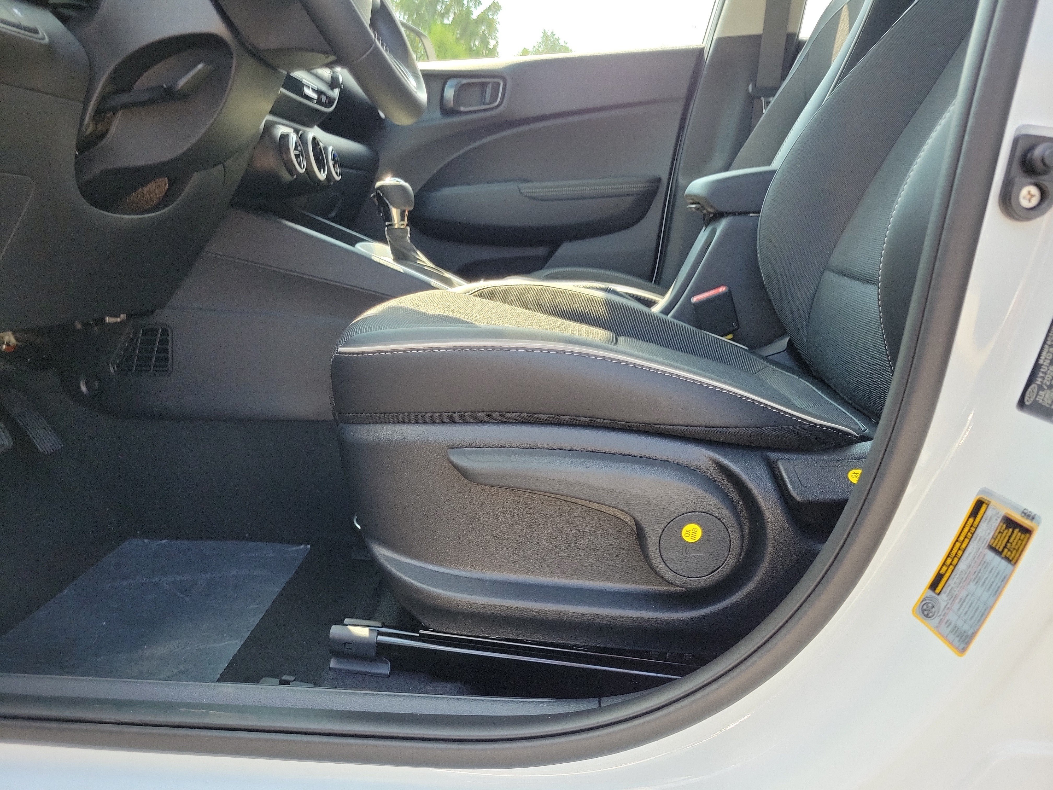 New 2026 Hyundai Venue SEL FWD image 16