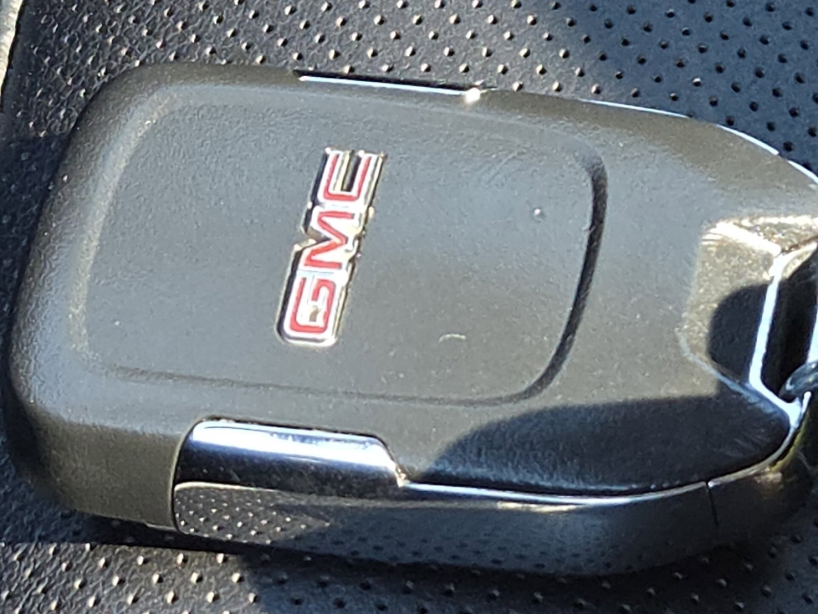 Used 2018 GMC Acadia Denali w/ Technology Package image 32