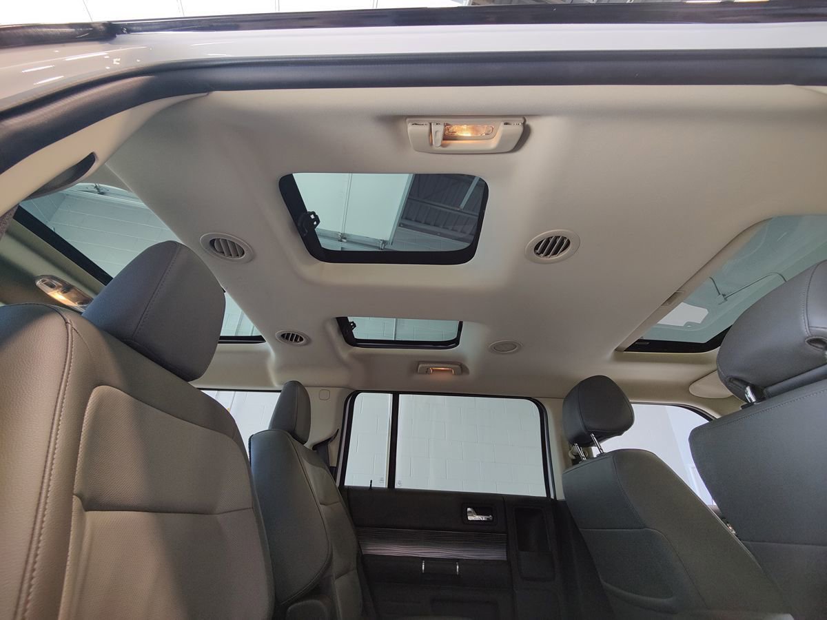 Used 2019 Ford Flex SEL w/ Equipment Group 202A AWD/4WD image 19