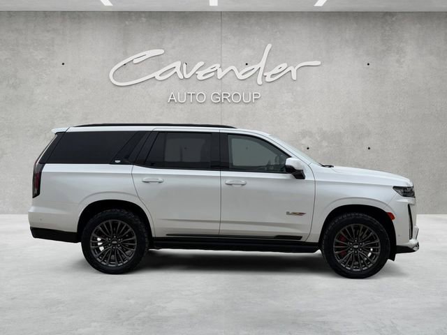 Used 2023 Cadillac Escalade V w/ LPO, ONYX Package AWD/4WD image 17