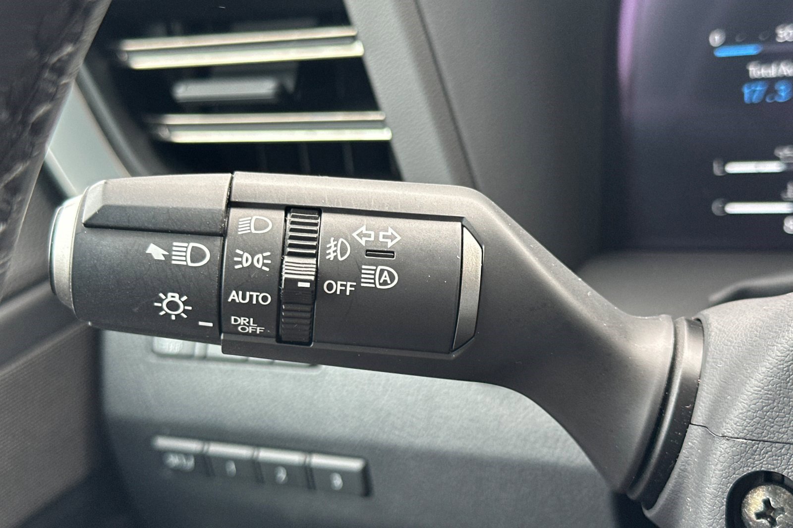 Used 2024 Lexus GX 550 image 33