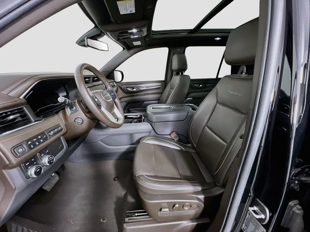 Certified 2022 GMC Yukon Denali AWD/4WD image 22