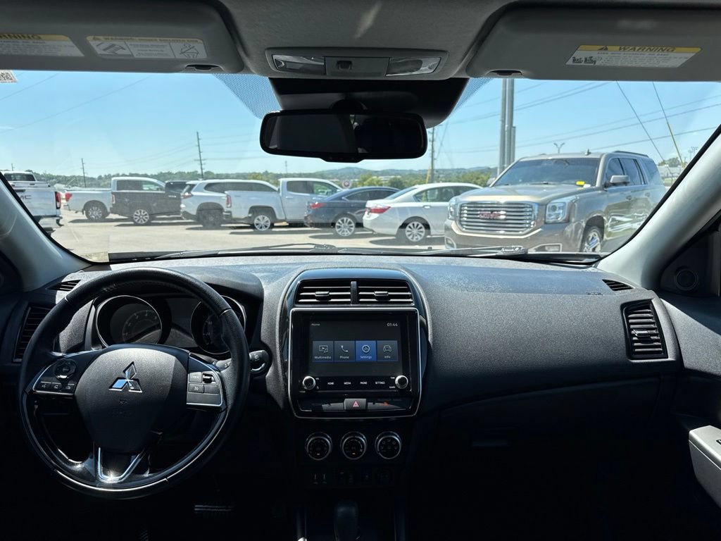 Used 2024 Mitsubishi Outlander Sport SE AWD/4WD image 16
