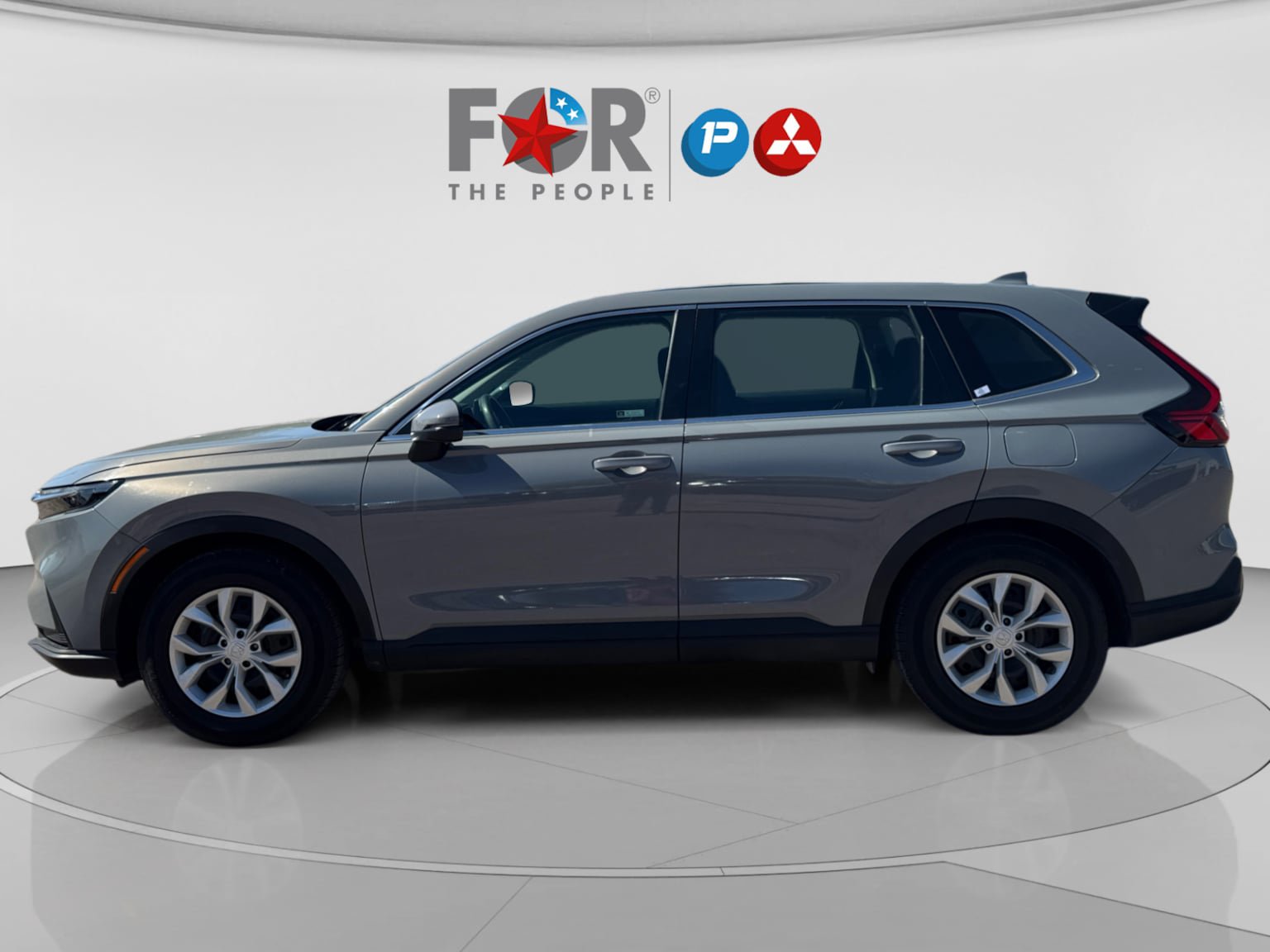 Used 2023 Honda CR-V LX image 2