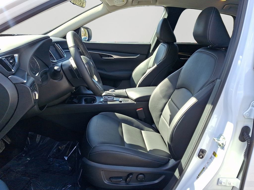 Used 2025 INFINITI QX50 Pure image 14