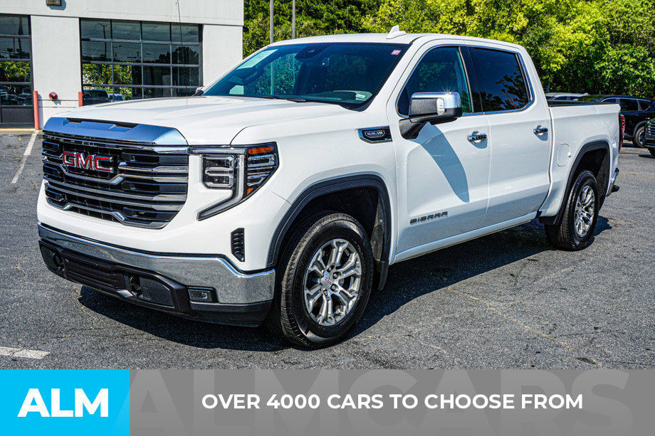 Used 2025 GMC Sierra 1500 SLT RWD image 2