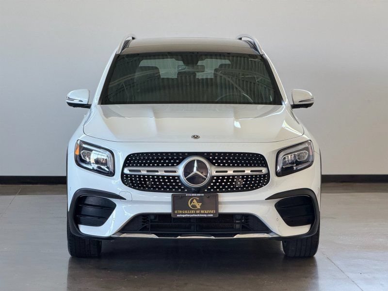 Used 2020 Mercedes-Benz GLB 250 w/ AMG Line image 2