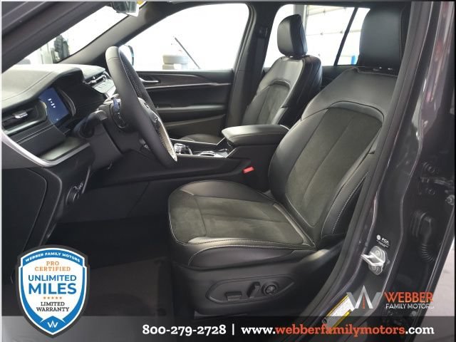 New 2026 Jeep Grand Cherokee Altitude AWD/4WD image 7