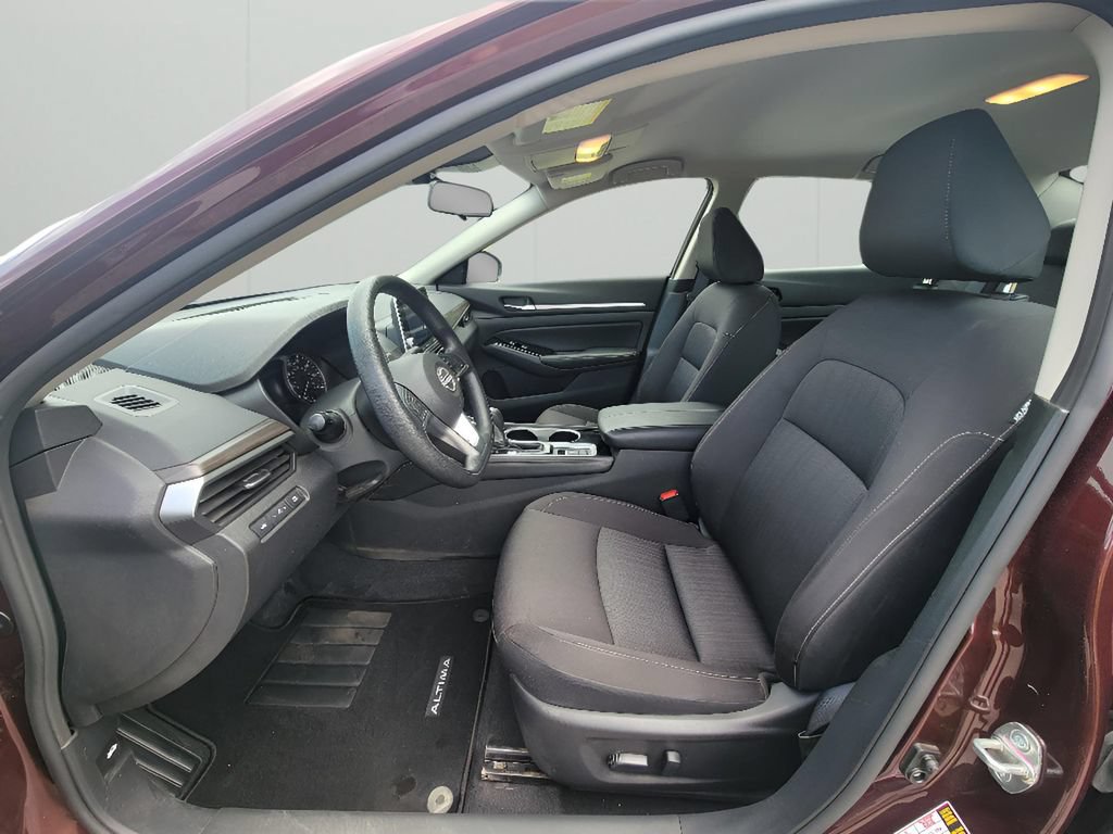Used 2023 Nissan Altima 2.5 SV AWD/4WD image 11