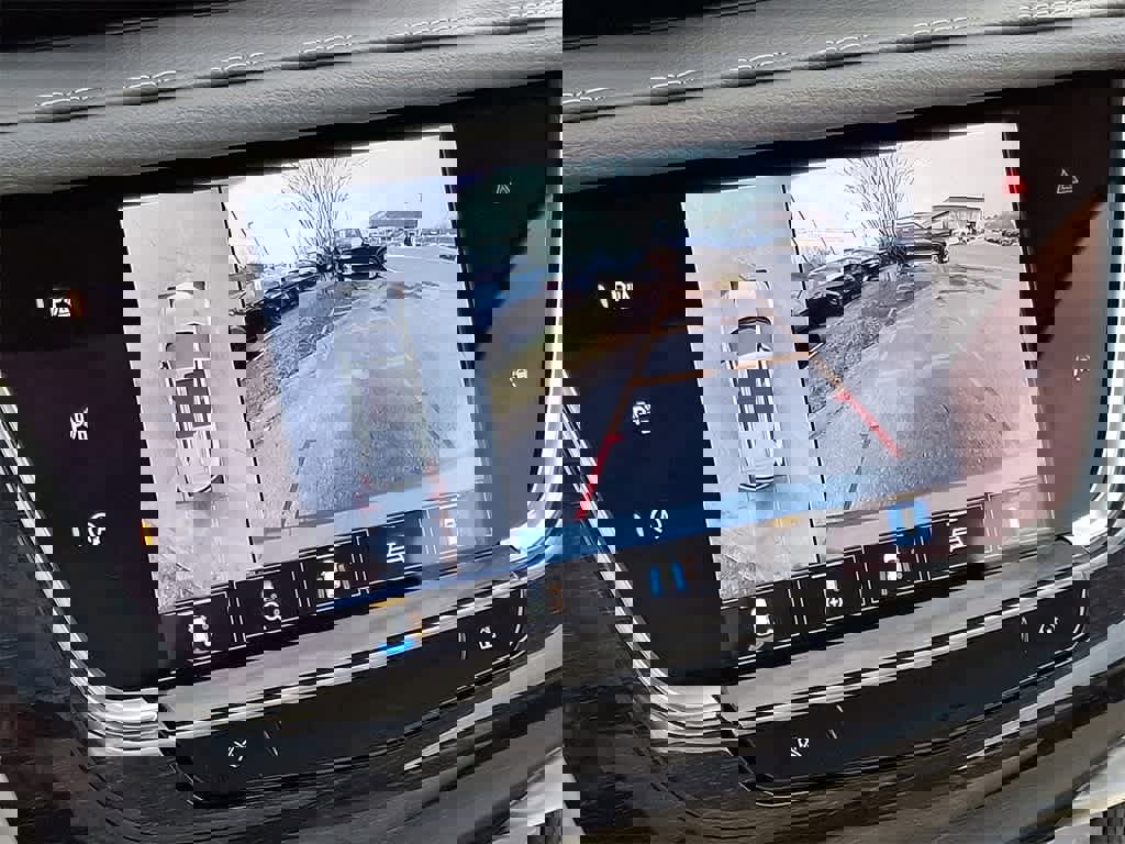 Used 2024 Cadillac XT6 Premium Luxury w/ Technology Package image 17