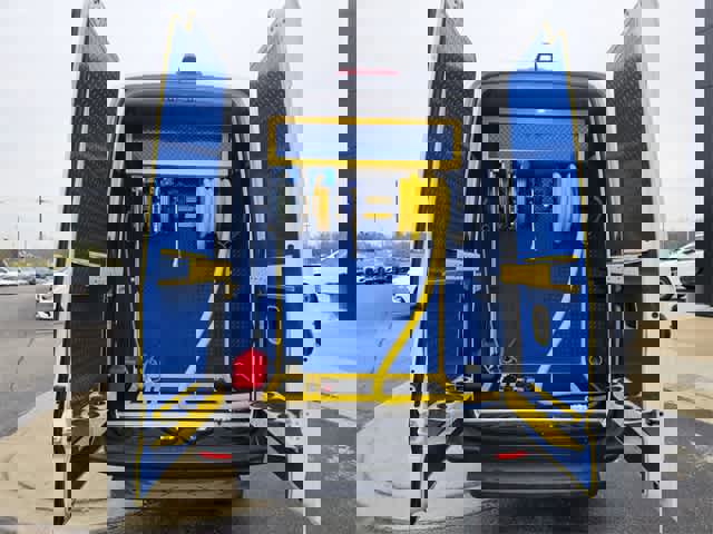 Used 2024 Mercedes-Benz Sprinter 2500 w/ Acoustic Package image 14