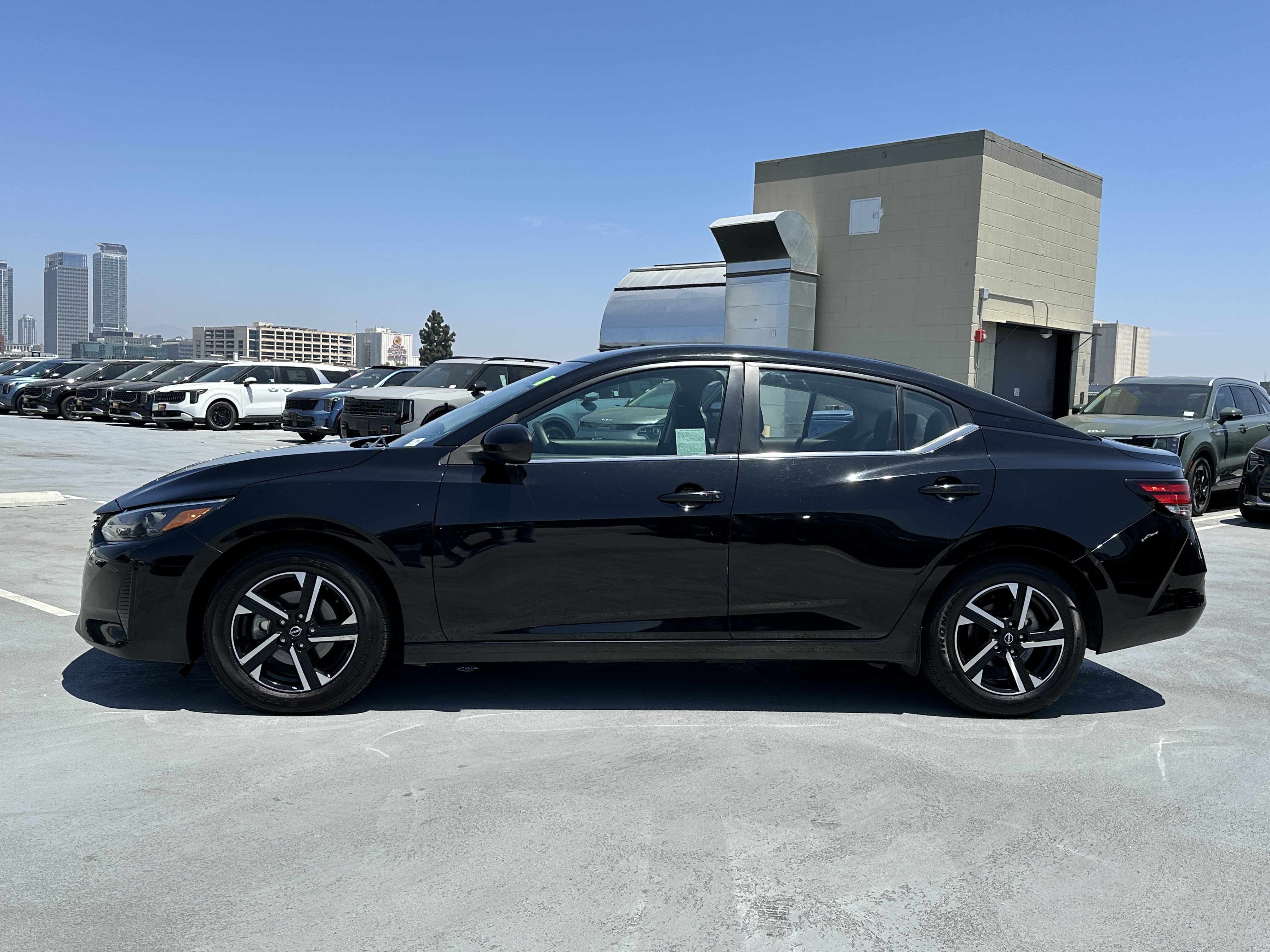 Used 2024 Nissan Sentra SV FWD image 3