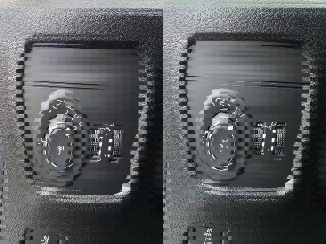 New 2025 Jeep Grand Cherokee Limited image 12