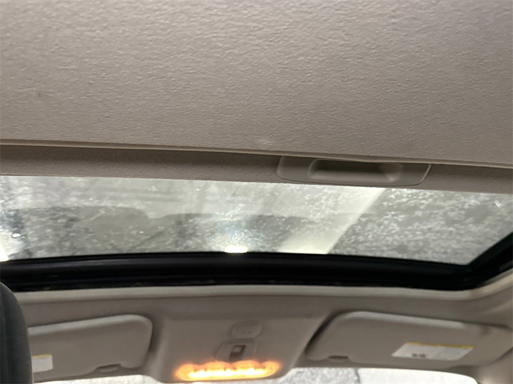 Used 2013 Nissan Juke SV image 10