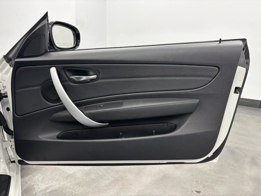 Used 2012 BMW 135i w/ M Sport Package w/ Premium Pkg image 28