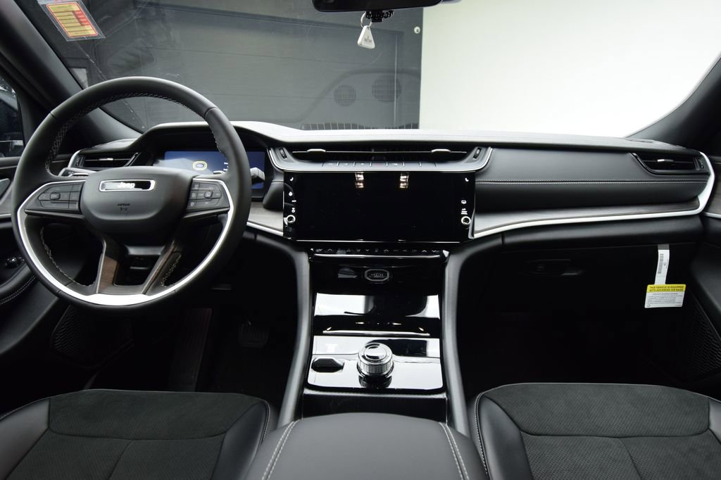 New 2026 Jeep Grand Cherokee L 4WD image 35