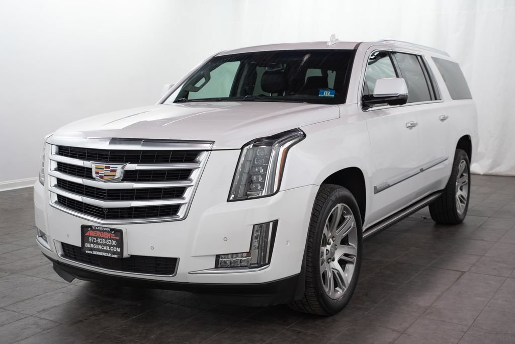 Used 2017 Cadillac Escalade ESV Premium Luxury AWD/4WD image 4