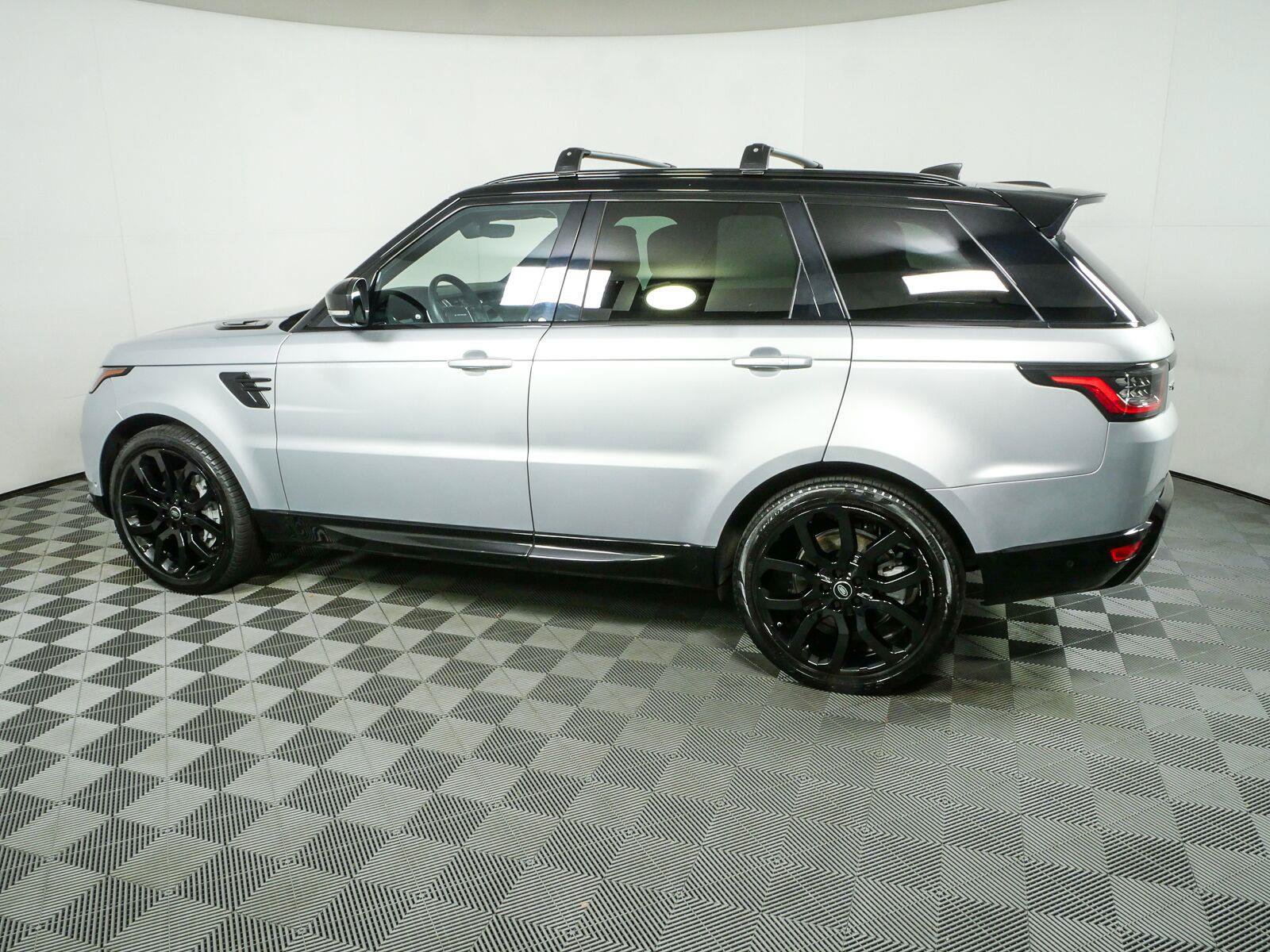 Used 2021 Land Rover Range Rover Sport HSE Silver Edition AWD/4WD image 2