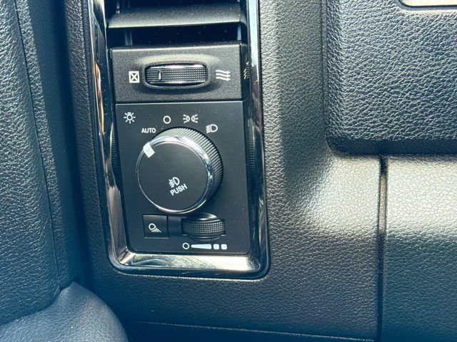 Used 2014 RAM 1500 Sport w/ Convenience Group AWD/4WD image 18