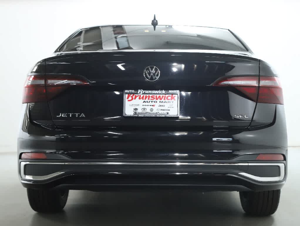 Certified 2024 Volkswagen Jetta SEL FWD image 42