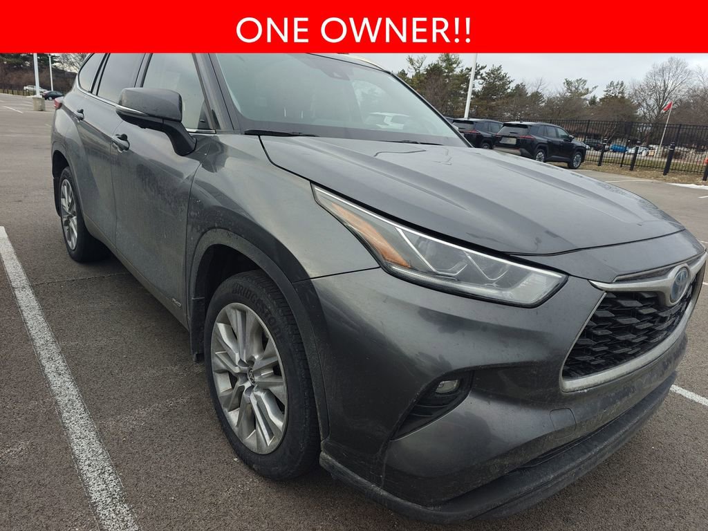 Used 2023 Toyota Highlander Limited image 3
